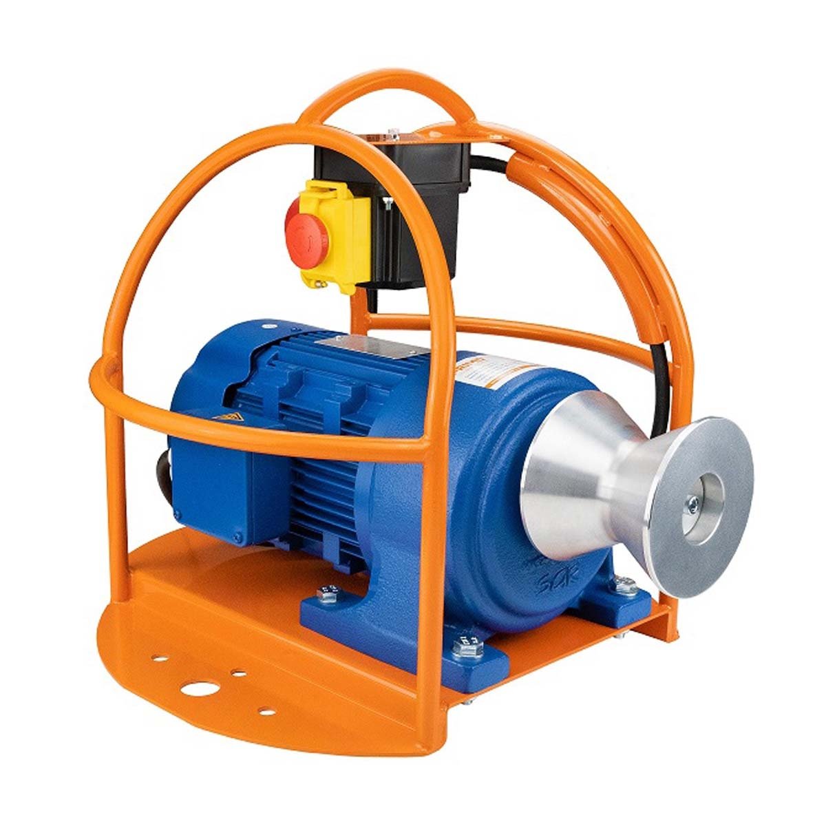 Kabelwinde - Gerüst mit Erdnägeln im Boden vernageln, verschrauben oder mit Spanngurten fest verzurren